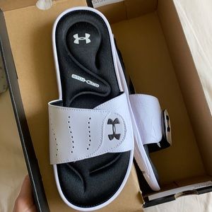 Under Armour Size 10 W Slides